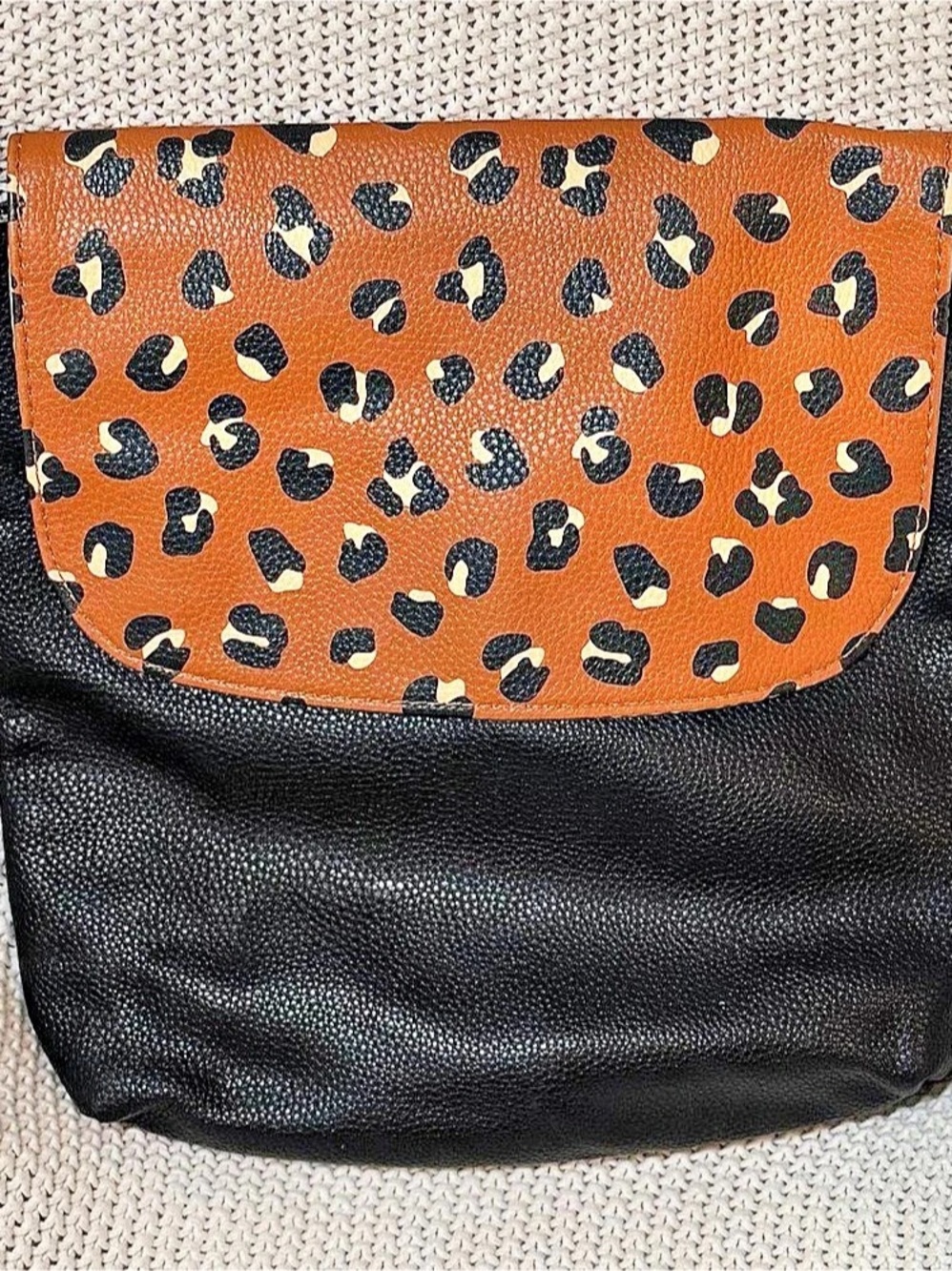 Thirty One Brand Leopard Print Crossbody Bag